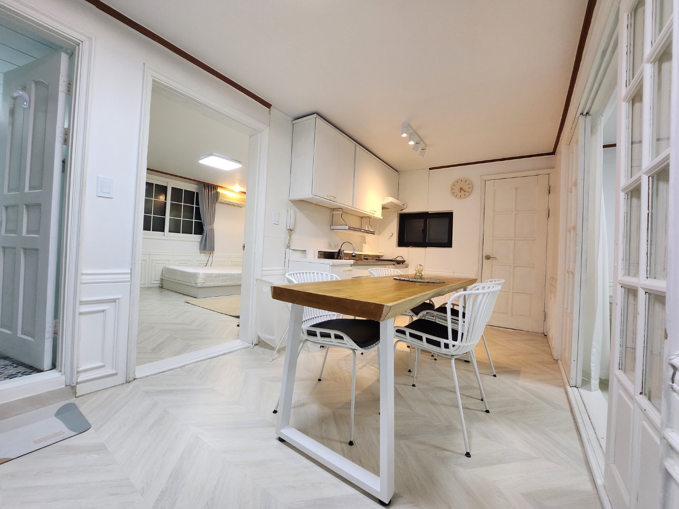 THE NOOK Stay Hongdae 327 #2 1